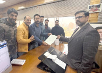 Satish Sharma meets delegations, reviews development issues, public grievances