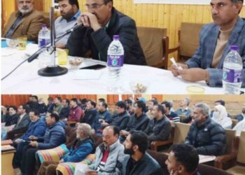 Director Agri(K) convenes review meeting at Kupwara