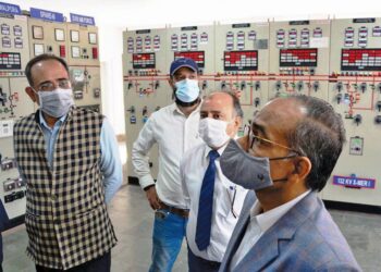 Union Secy Power Alok Kumar reviews progress of power sector works across JK