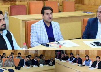 Secy Civil Aviation reviews upgradation of facilities at Srinagar Airport