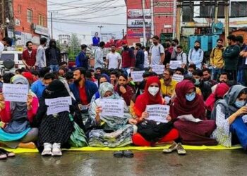 Selected Finance Accounts Assistant (FAA) candidates stage protest in Srinagar