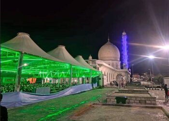 Shab’e Qadr observed with religious gaiety, fervour across Kashmir