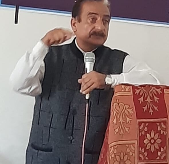 Kashmiri  needs to be preserved, developed  in 800 year old Indo -Persian script : Gayoor Foundation