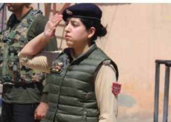 Sheema Nabi Qasba assumes charge as SP Handwara