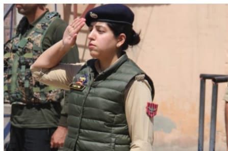 Sheema Nabi Qasba assumes charge as SP Handwara