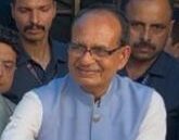 Muharram: Shivraj Singh Chouhan Serves Water To People At J&K’s Lal Chowk