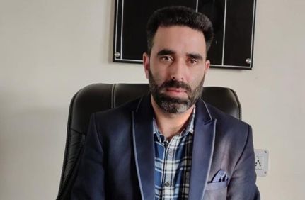 Showkat Hussain assumes charge as DIO Kulgam