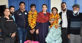 Shriya, Lakshya, Rashid get rousing welcome at Jammu
