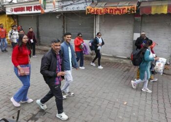 Shutdown in Katra against ropeway project enters third day, hunger strike intensifies