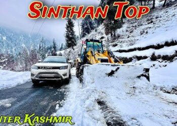 Sinthan-Kishtwar Road opened for LMVS fitted with anti-skid chains