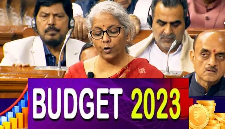 Budget 2023 : Income tax rebate limit increased from Rs 5 lakh to Rs 7 lakh under new tax regime; markets up