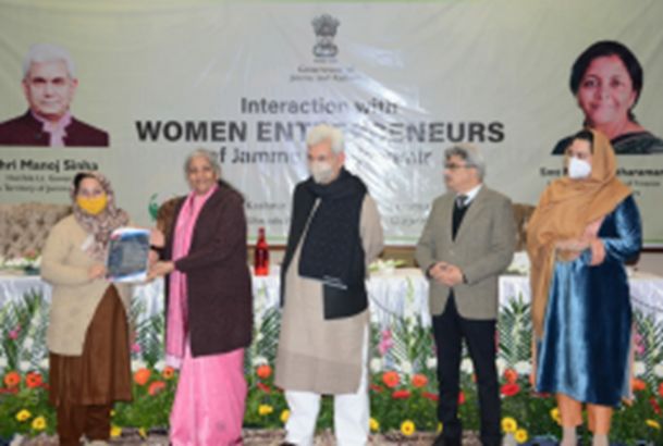 Union Fin Minister Sitharaman interacts with JK’s Women Entrepreneurs in Srinagar