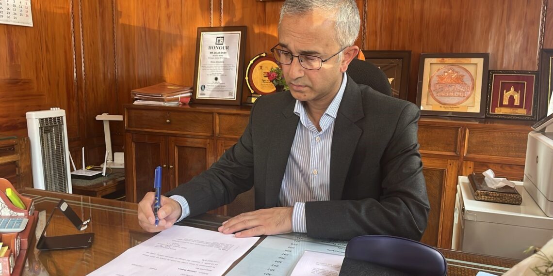 Haris Handoo assumes charge as Director SKICC