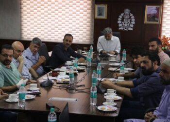 Spl DGP Crime chairs meeting with management heads of prominent coaching institutes