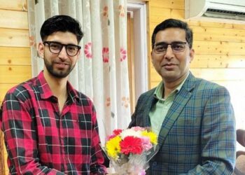J&K Students Association delegation calls on Tribal Affairs Dept Secy; raises issues of tribal students