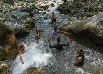Srinagar Sizzles At 35°C, Registers Third-Highest Day Temp In July Since 2016