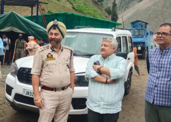 Transport Commr visits Baltal, Domail Base camp, Sonamarg, Reviews transport arrangements