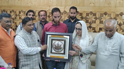 Waqf Board Chairperson Handsover Appointment Letter To Nazakat The Brother Of Pahalgam Brave Heart