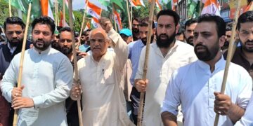 Tiranga rallies across Srinagar reinforce spirit of patriotism and national unity: Ashok Koul