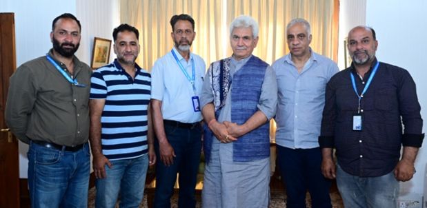 Joint Traders Association Lal Chowk Srinagar call on LG