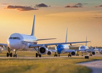 US flights grounded in massive chaos after system failure