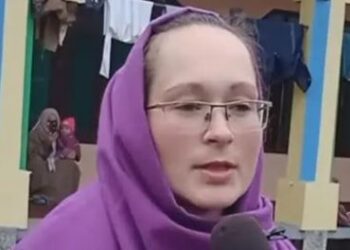 Ukrainian woman married in Kashmir urges world to stop war in her country