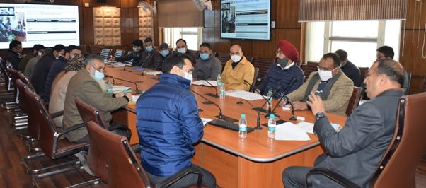 Union Food Secy reviews JKs FCS&CA progs, Appreciates deptt for making it more transparent & target oriented