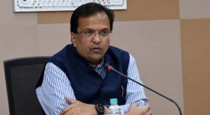 Union Home Secy reviews J&K security, Discusses upcoming Amarnath Yatra, Kashmir train, Jammu situation with top brass
