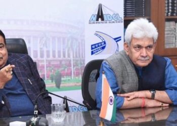 Union Minister Nitin Gadkari, Lt Governor Review Progress of Highway Projects in J&K