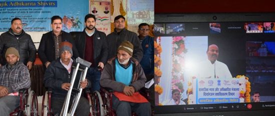 Union Minister e-distributes appliances among PwDs