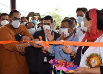 Union MoS Entrepreneurship & Skill Dev, Electronics & Technology visits Budgam