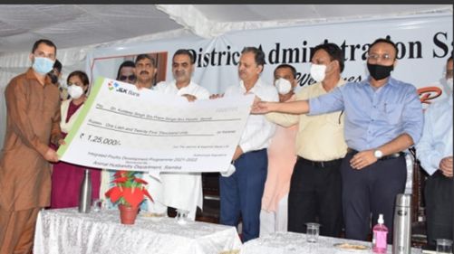 Union MoS Industries & Commerce inaugurates Exhibition cum Sale at Jammu Haat