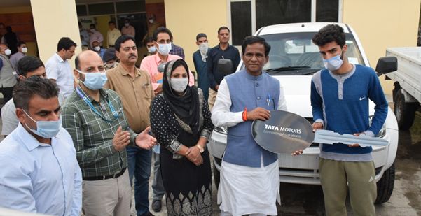 Central Govt keen on holistic dev of J&K: Union MoS for Railways
