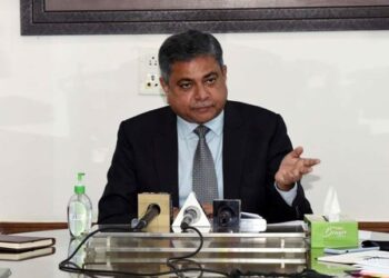 Union Secy Tourism reviews functioning of tourism sector in JK