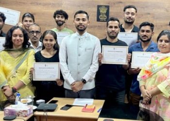 One-Month Internship Prog for Central University Students Concludes at DIPR J&K