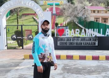 Uzair Khan creates World Record in Epic Solo Marathon for a Drug-Free Youth