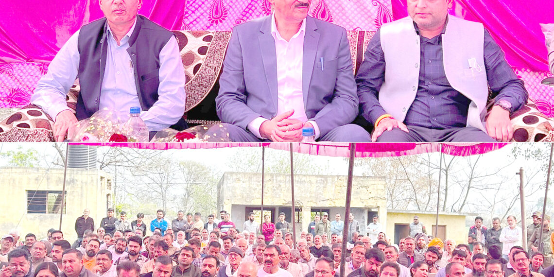 Vibrant Village Prog: Kathua Admin holds participatory planning camps at border villages Bobiya, Karol Krishna
