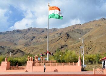 On 24th Vijay Diwas at Drass Def Minister, Tri-Service Chiefs to lay wreath at war memorial today