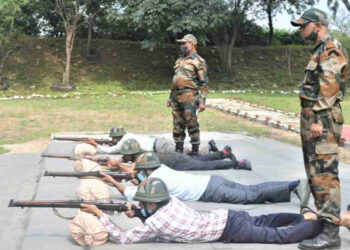 Weapons Handed Over To Village Defence Guards In Rajouri