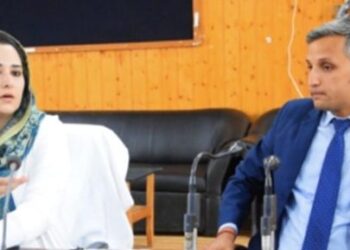 Vimarsh Aryan visits Bla, reviews progress on Aspirational Distt Prog