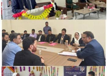 Justice Wasim Sadiq Nargal interacts with Judicial Officers, Bar Members in Bandipora