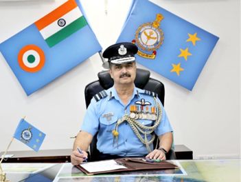Western Air commander visits Air Force Station Jammu
