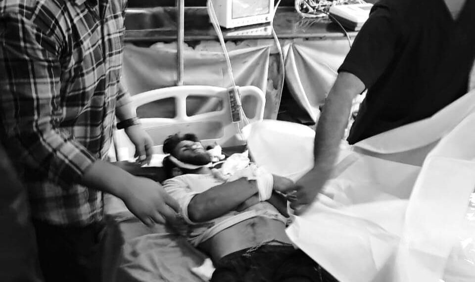 Labour dies in accident Near Rainbow school in Shopian