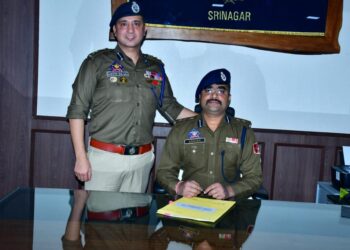 Ashish Mishra Takes Over Charge As SSP Srinagar