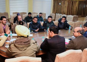 Div Com(K)for vibrant Winter Tourism Activities at Sonamarg