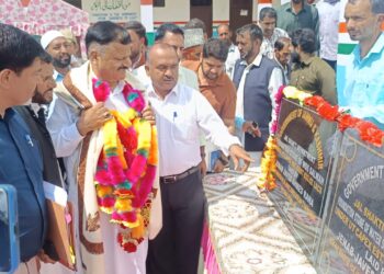 Rana inaugurates projects, lays foundation stones for new works in Salwah