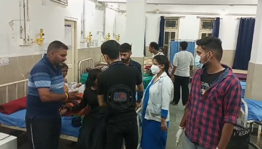 13 Injured As Minibus Overturns In Udhampur