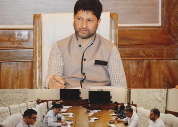 ADC Budgam chairs District Level Telecom Committee Meeting