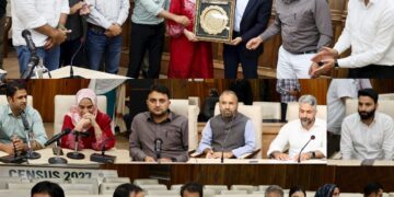 Srinagar District Admin bids warm farewell to outgoing ADDC Rifat Aftab Qureshi