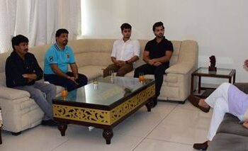 Advisor Farooq Khan interacts with delegation of CWU, Ramban